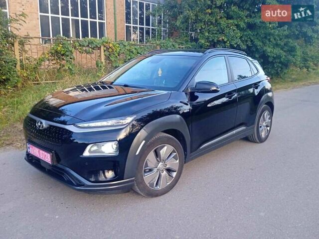 Чорний Хендай Kona Electric, об'ємом двигуна 0 л та пробігом 97 тис. км за 18190 $, фото 30 на Automoto.ua