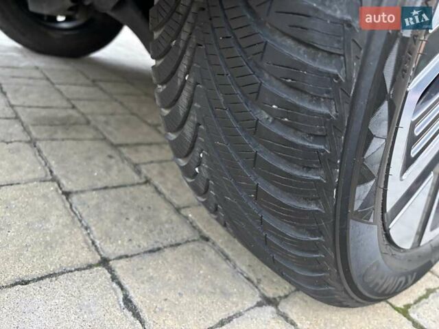 Чорний Хендай Kona Electric, об'ємом двигуна 0 л та пробігом 40 тис. км за 17900 $, фото 13 на Automoto.ua