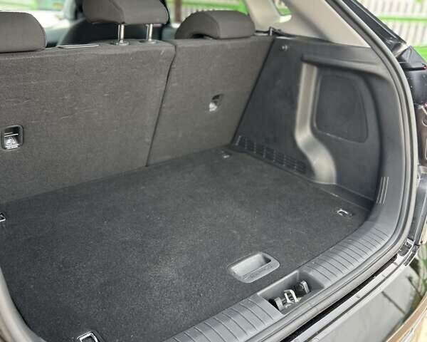 Черный Хендай Kona Electric, объемом двигателя 0 л и пробегом 55 тыс. км за 19900 $, фото 7 на Automoto.ua