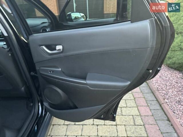 Чорний Хендай Kona Electric, об'ємом двигуна 0 л та пробігом 40 тис. км за 17900 $, фото 36 на Automoto.ua