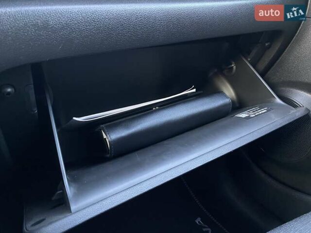 Чорний Хендай Kona Electric, об'ємом двигуна 0 л та пробігом 128 тис. км за 20000 $, фото 42 на Automoto.ua