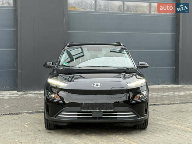 Черный Хендай Kona Electric, объемом двигателя 0 л и пробегом 37 тыс. км за 16900 $, фото 1 на Automoto.ua