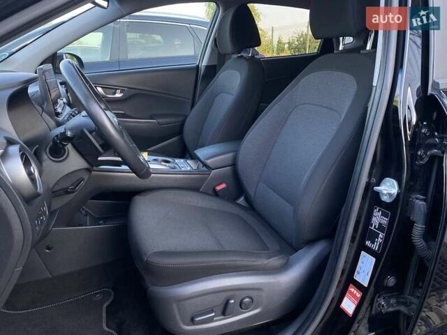 Чорний Хендай Kona Electric, об'ємом двигуна 0 л та пробігом 128 тис. км за 20000 $, фото 31 на Automoto.ua