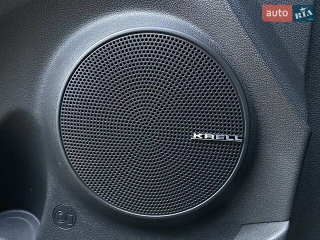 Чорний Хендай Kona Electric, об'ємом двигуна 0 л та пробігом 128 тис. км за 20000 $, фото 6 на Automoto.ua