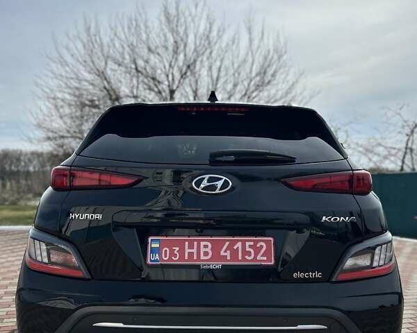 Черный Хендай Kona Electric, объемом двигателя 0 л и пробегом 55 тыс. км за 19900 $, фото 3 на Automoto.ua