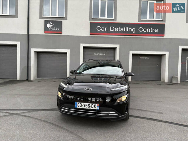 Черный Хендай Kona Electric, объемом двигателя 0 л и пробегом 30 тыс. км за 17200 $, фото 11 на Automoto.ua