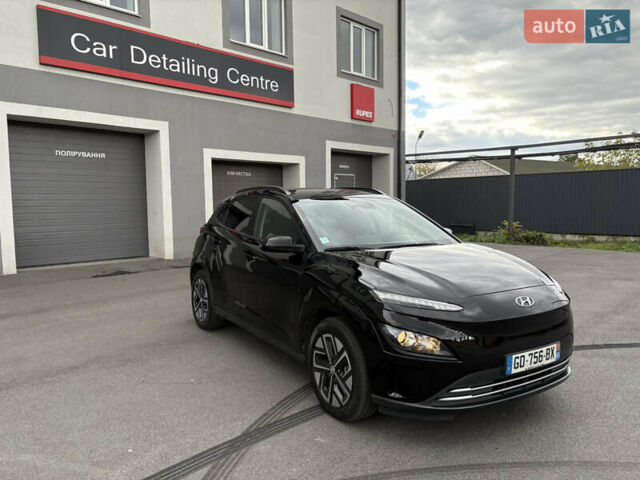 Черный Хендай Kona Electric, объемом двигателя 0 л и пробегом 30 тыс. км за 17200 $, фото 12 на Automoto.ua
