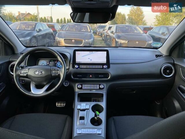 Чорний Хендай Kona Electric, об'ємом двигуна 0 л та пробігом 128 тис. км за 20000 $, фото 33 на Automoto.ua