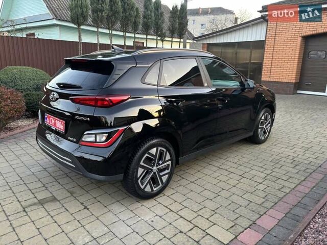 Чорний Хендай Kona Electric, об'ємом двигуна 0 л та пробігом 40 тис. км за 17900 $, фото 9 на Automoto.ua