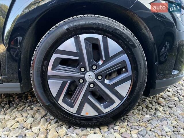 Чорний Хендай Kona Electric, об'ємом двигуна 0 л та пробігом 128 тис. км за 20000 $, фото 25 на Automoto.ua