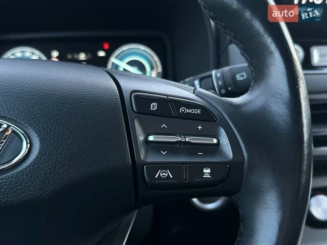Черный Хендай Kona Electric, объемом двигателя 0 л и пробегом 80 тыс. км за 23100 $, фото 12 на Automoto.ua