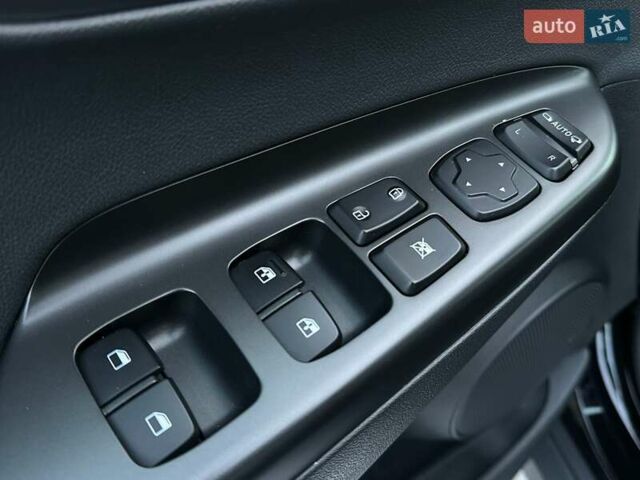 Черный Хендай Kona Electric, объемом двигателя 0 л и пробегом 80 тыс. км за 23100 $, фото 8 на Automoto.ua