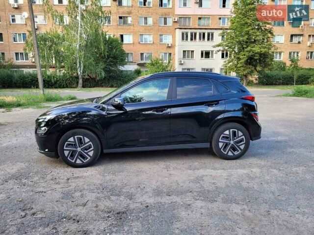 Чорний Хендай Kona Electric, об'ємом двигуна 0 л та пробігом 97 тис. км за 19200 $, фото 7 на Automoto.ua