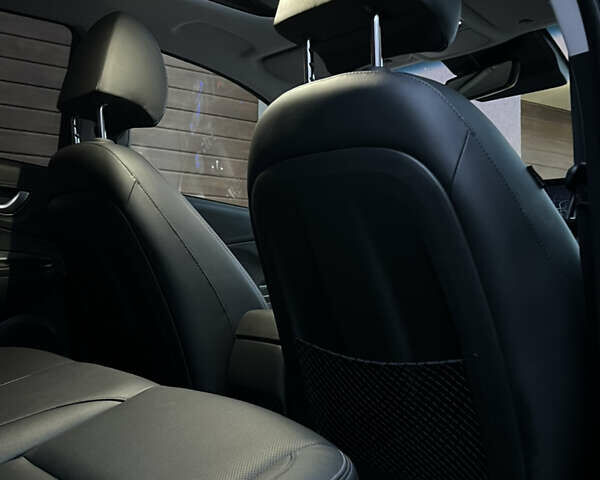 Черный Хендай Kona Electric, объемом двигателя 0 л и пробегом 73 тыс. км за 22699 $, фото 73 на Automoto.ua