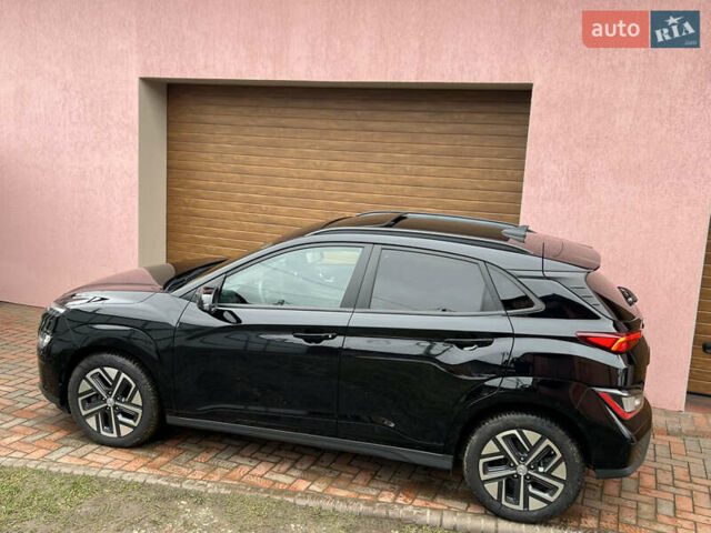 Черный Хендай Kona Electric, объемом двигателя 0 л и пробегом 73 тыс. км за 22699 $, фото 22 на Automoto.ua