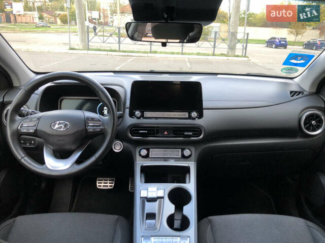 Черный Хендай Kona Electric, объемом двигателя 0 л и пробегом 30 тыс. км за 16000 $, фото 23 на Automoto.ua