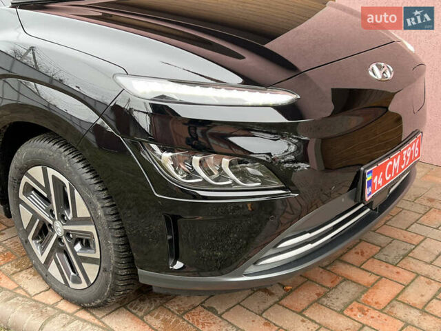 Черный Хендай Kona Electric, объемом двигателя 0 л и пробегом 73 тыс. км за 22699 $, фото 11 на Automoto.ua