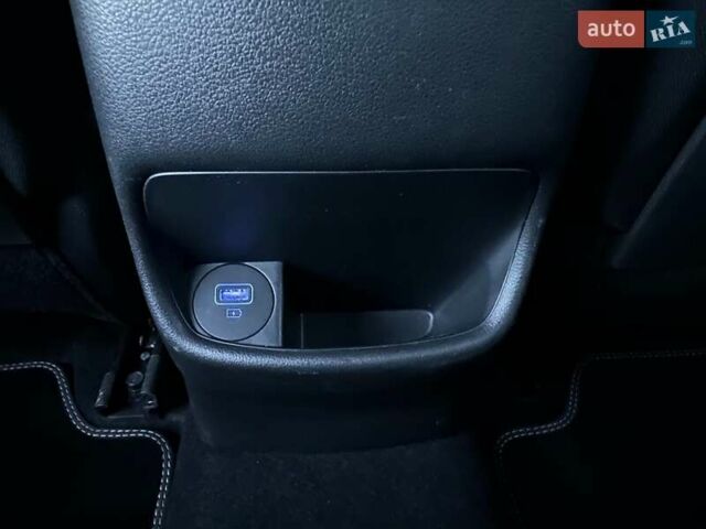 Черный Хендай Kona Electric, объемом двигателя 0 л и пробегом 86 тыс. км за 21500 $, фото 77 на Automoto.ua