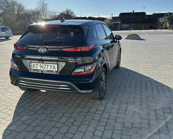Чорний Хендай Kona Electric, об'ємом двигуна 0 л та пробігом 65 тис. км за 19500 $, фото 8 на Automoto.ua