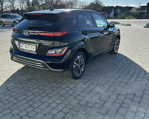 Чорний Хендай Kona Electric, об'ємом двигуна 0 л та пробігом 65 тис. км за 19500 $, фото 7 на Automoto.ua