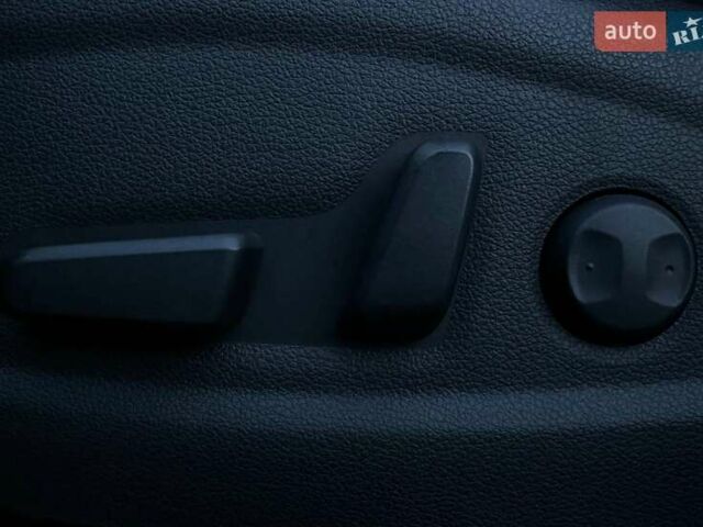 Черный Хендай Kona Electric, объемом двигателя 0 л и пробегом 86 тыс. км за 21500 $, фото 8 на Automoto.ua