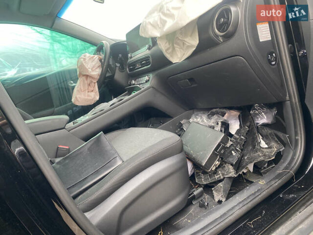 Черный Хендай Kona Electric, объемом двигателя 0 л и пробегом 40 тыс. км за 5000 $, фото 8 на Automoto.ua