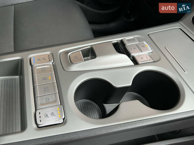 Черный Хендай Kona Electric, объемом двигателя 0 л и пробегом 73 тыс. км за 22699 $, фото 80 на Automoto.ua