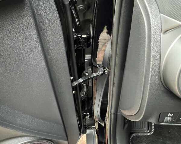 Черный Хендай Kona Electric, объемом двигателя 0 л и пробегом 73 тыс. км за 22699 $, фото 27 на Automoto.ua