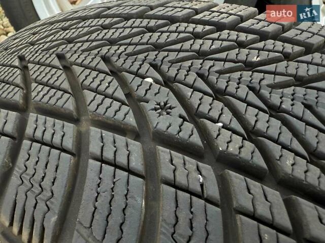 Черный Хендай Kona Electric, объемом двигателя 0 л и пробегом 86 тыс. км за 21500 $, фото 3 на Automoto.ua