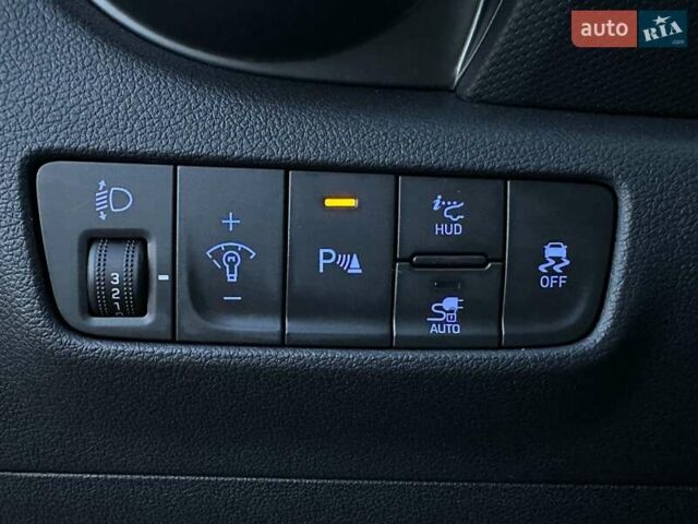 Черный Хендай Kona Electric, объемом двигателя 0 л и пробегом 86 тыс. км за 21500 $, фото 9 на Automoto.ua