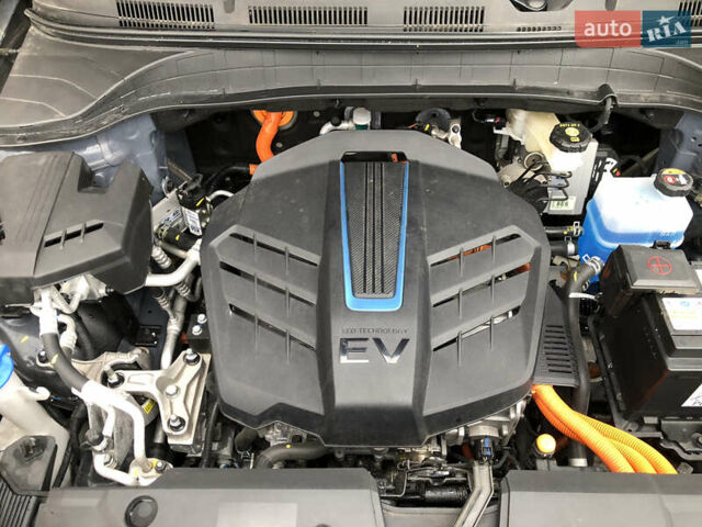 Черный Хендай Kona Electric, объемом двигателя 0 л и пробегом 30 тыс. км за 16000 $, фото 32 на Automoto.ua