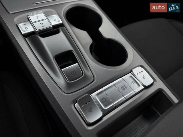 Черный Хендай Kona Electric, объемом двигателя 0 л и пробегом 83 тыс. км за 20900 $, фото 6 на Automoto.ua