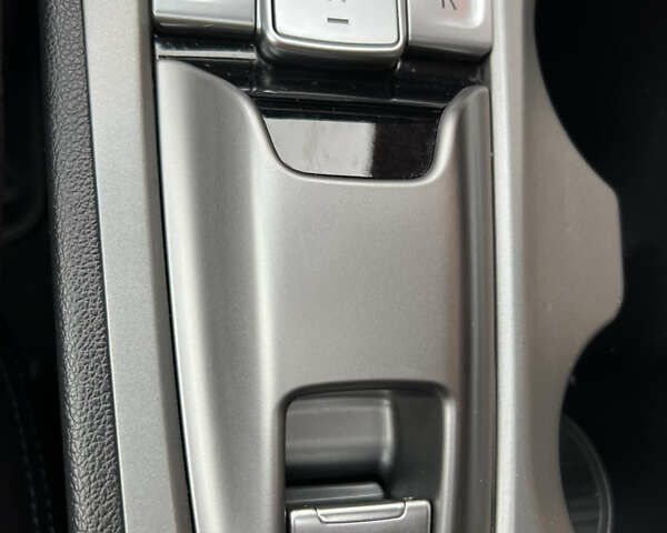 Черный Хендай Kona Electric, объемом двигателя 0 л и пробегом 73 тыс. км за 22699 $, фото 44 на Automoto.ua