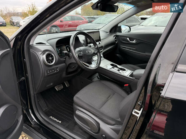 Черный Хендай Kona Electric, объемом двигателя 0 л и пробегом 83 тыс. км за 20700 $, фото 34 на Automoto.ua
