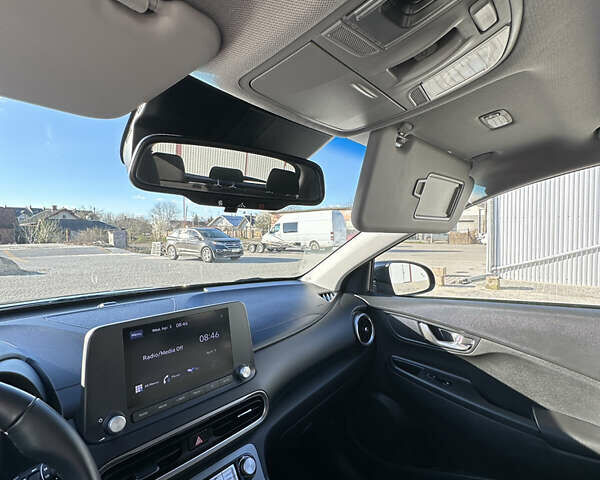 Чорний Хендай Kona Electric, об'ємом двигуна 0 л та пробігом 65 тис. км за 19500 $, фото 42 на Automoto.ua