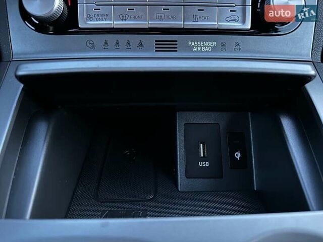 Черный Хендай Kona Electric, объемом двигателя 0 л и пробегом 86 тыс. км за 21500 $, фото 66 на Automoto.ua