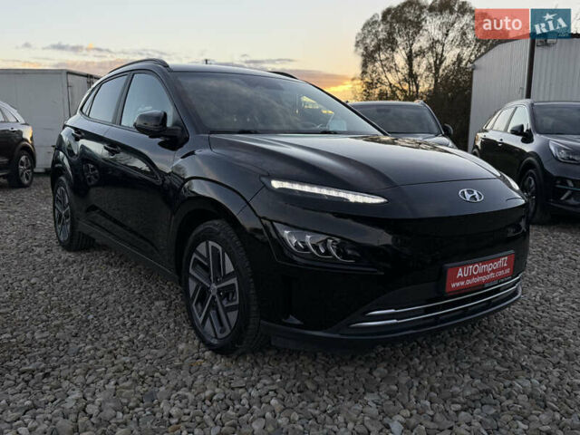 Черный Хендай Kona Electric, объемом двигателя 0 л и пробегом 83 тыс. км за 20700 $, фото 22 на Automoto.ua