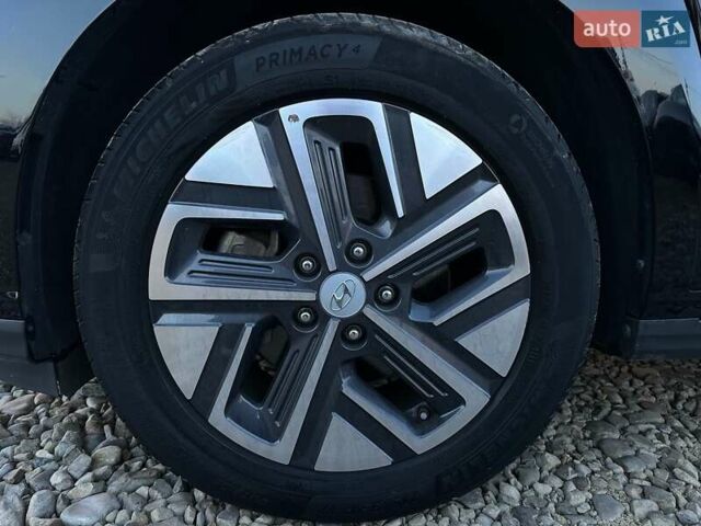 Черный Хендай Kona Electric, объемом двигателя 0 л и пробегом 86 тыс. км за 21500 $, фото 21 на Automoto.ua