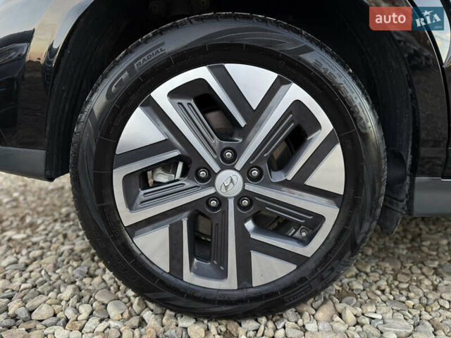 Черный Хендай Kona Electric, объемом двигателя 0 л и пробегом 83 тыс. км за 20900 $, фото 27 на Automoto.ua