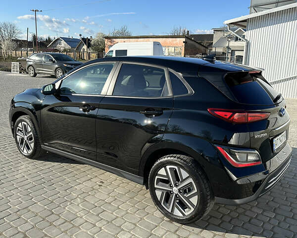 Чорний Хендай Kona Electric, об'ємом двигуна 0 л та пробігом 65 тис. км за 19500 $, фото 31 на Automoto.ua