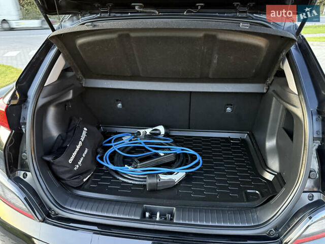 Чорний Хендай Kona Electric, об'ємом двигуна 0 л та пробігом 44 тис. км за 16999 $, фото 20 на Automoto.ua