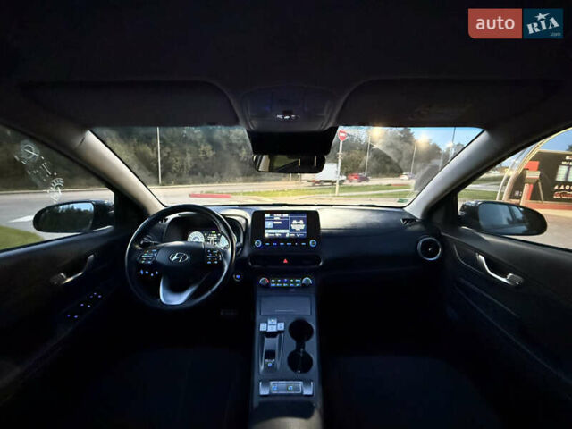 Чорний Хендай Kona Electric, об'ємом двигуна 0 л та пробігом 44 тис. км за 16999 $, фото 30 на Automoto.ua