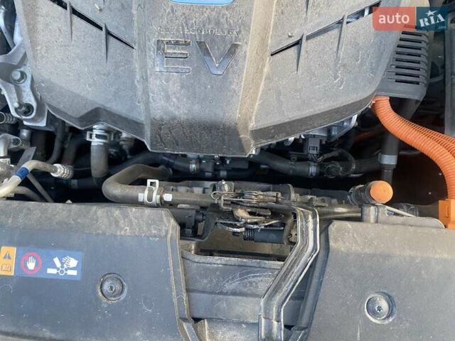 Черный Хендай Kona Electric, объемом двигателя 0 л и пробегом 50 тыс. км за 23500 $, фото 2 на Automoto.ua