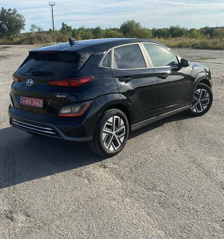 Черный Хендай Kona Electric, объемом двигателя 0 л и пробегом 64 тыс. км за 19700 $, фото 9 на Automoto.ua