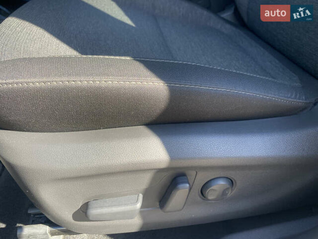 Черный Хендай Kona Electric, объемом двигателя 0 л и пробегом 64 тыс. км за 19700 $, фото 1 на Automoto.ua