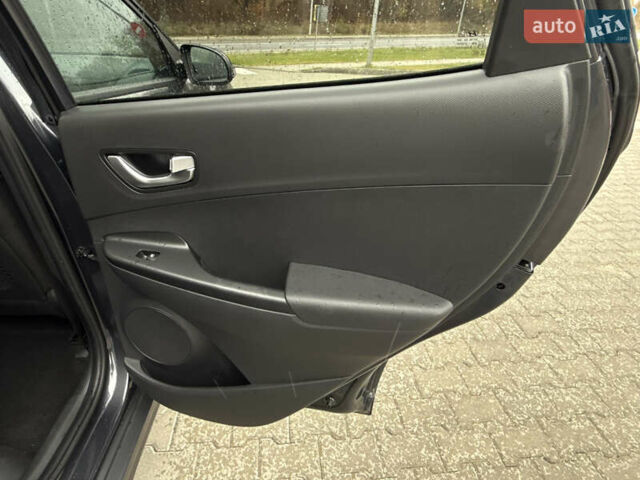 Черный Хендай Kona Electric, объемом двигателя 0 л и пробегом 20 тыс. км за 16999 $, фото 22 на Automoto.ua