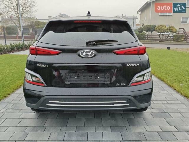 Черный Хендай Kona Electric, объемом двигателя 0 л и пробегом 22 тыс. км за 17900 $, фото 5 на Automoto.ua