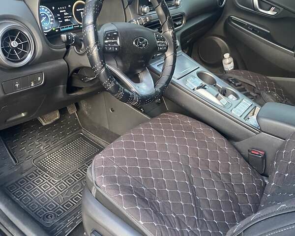 Черный Хендай Kona Electric, объемом двигателя 0 л и пробегом 50 тыс. км за 23500 $, фото 6 на Automoto.ua