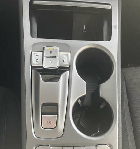 Черный Хендай Kona Electric, объемом двигателя 0 л и пробегом 64 тыс. км за 19700 $, фото 10 на Automoto.ua