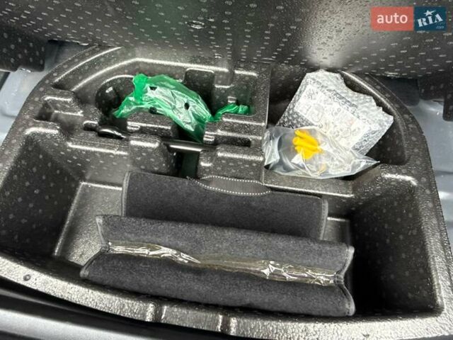 Черный Хендай Kona Electric, объемом двигателя 0 л и пробегом 20 тыс. км за 16999 $, фото 21 на Automoto.ua